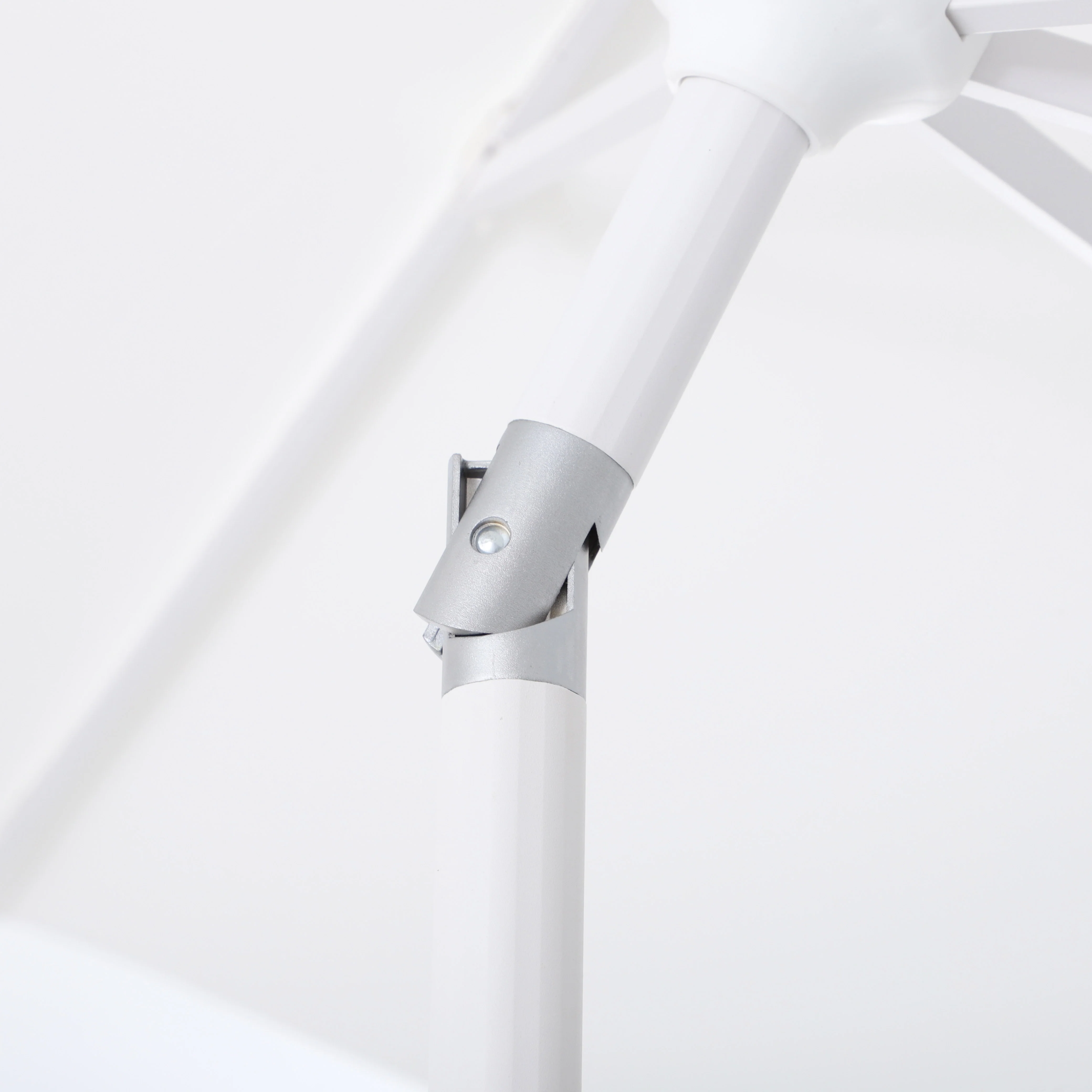 Parasol professionnel rond Elyra (D3.3m) - Image 90
