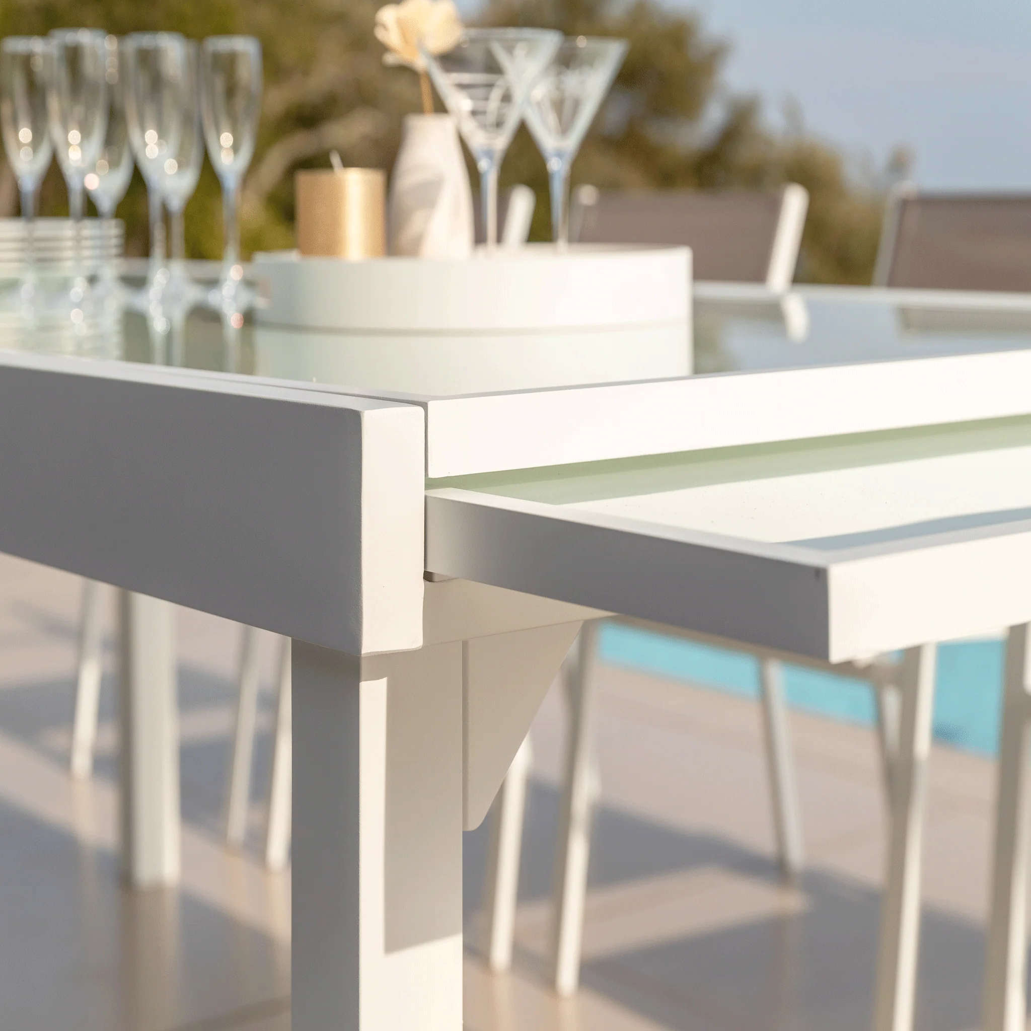 Table de jardin extensible 10 places en verre Murano (270 x 90 cm) - Image 9