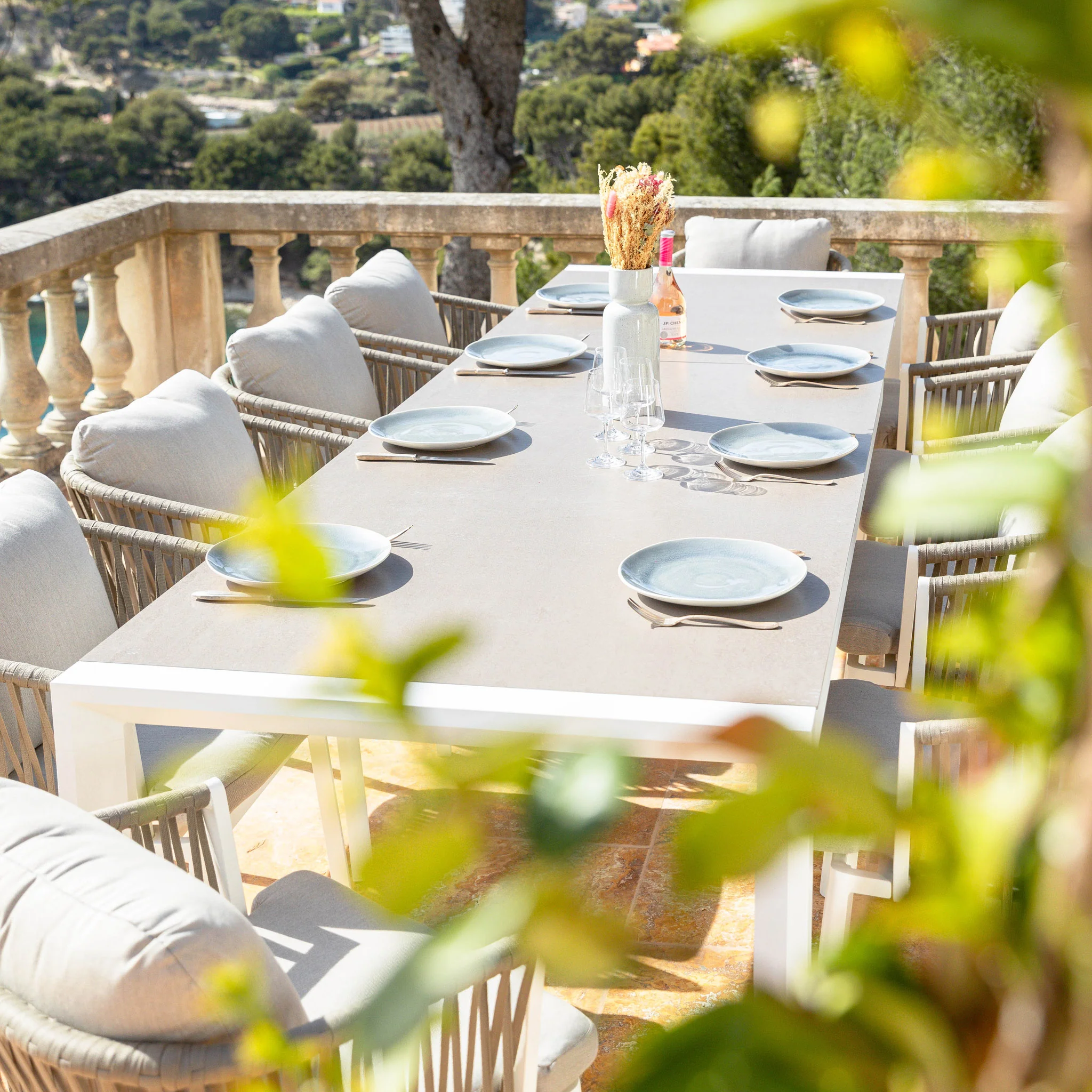 Table de jardin extensible 12 places Aluminium Amalfi - 3 dimensions (195/240/300X96) - Image 3